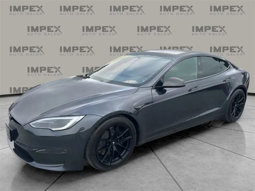 2024 Tesla Model S photo 1