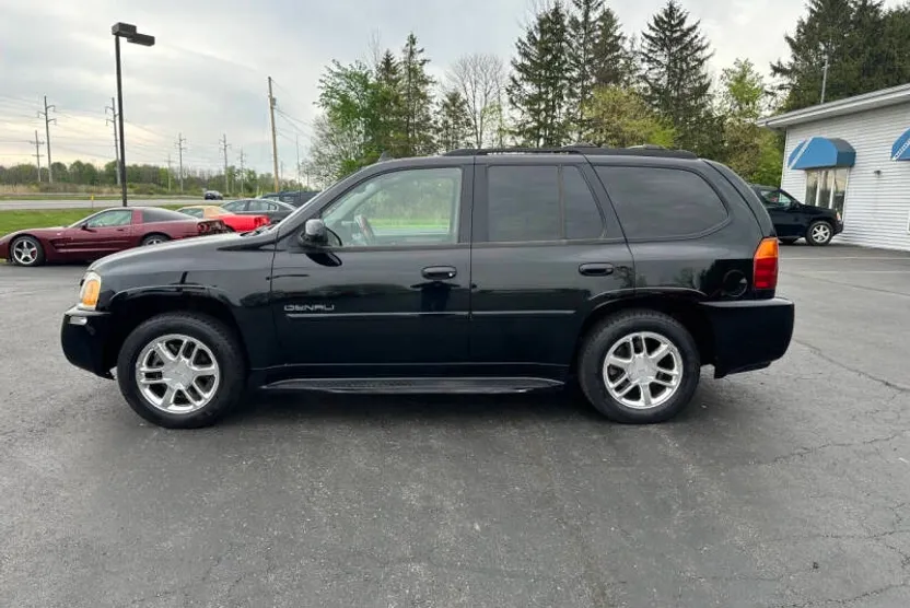 2006 Gmc Envoy Denali photo 1