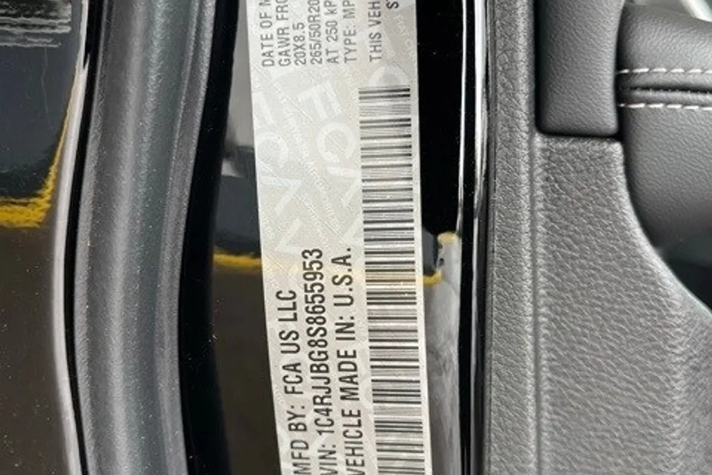 2025 Jeep Grand Cherokee Limited photo 1