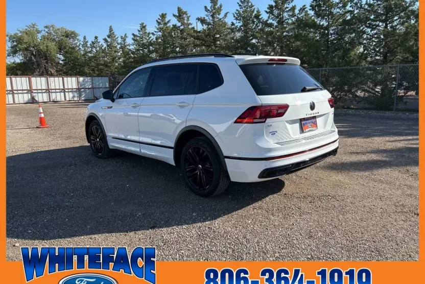2022 Volkswagen Tiguan SE R-Line Black photo 1