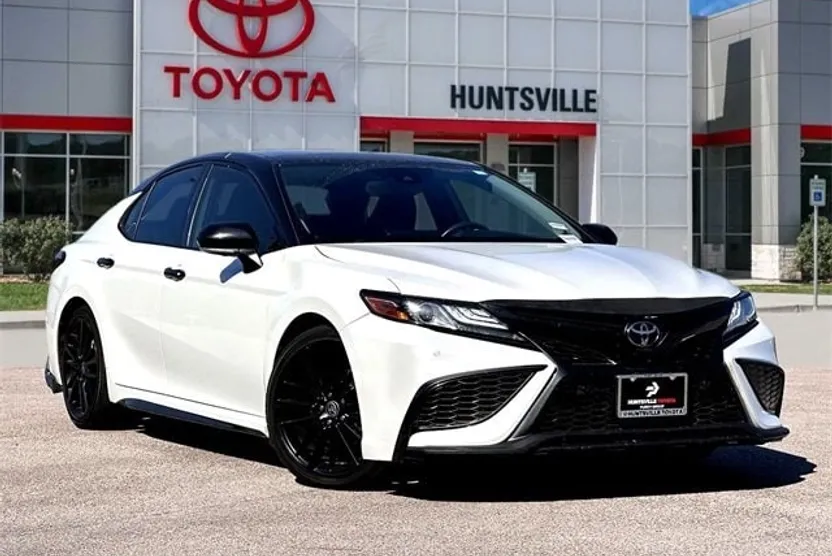 2022 Toyota Camry XSE V6 photo 1