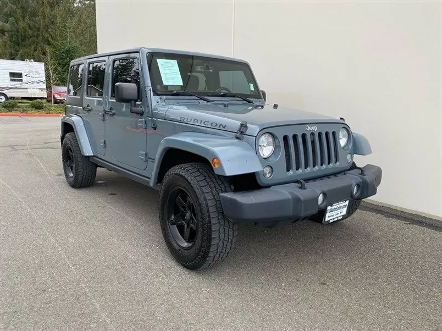 2014 Jeep Wrangler Unlimited Rubicon photo 1