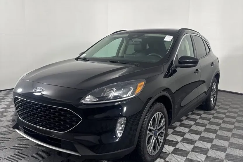 2020 Ford Escape SEL photo 1