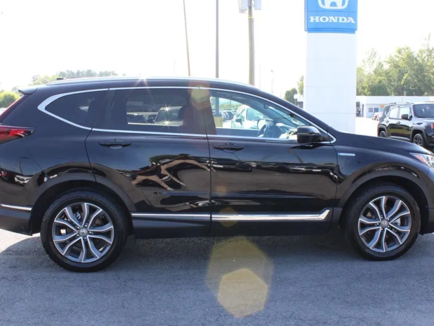 2022 Honda CR-V Hybrid Touring photo 1