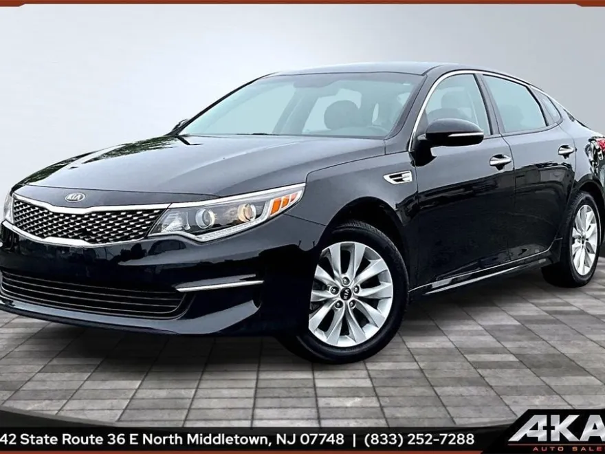2016 Kia Optima EX photo 1