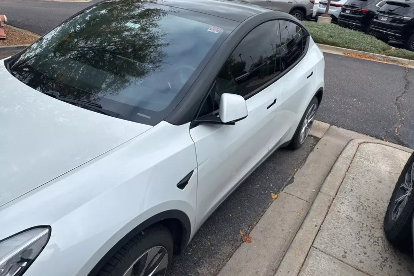 2020 Tesla Model Y Long Range photo 1