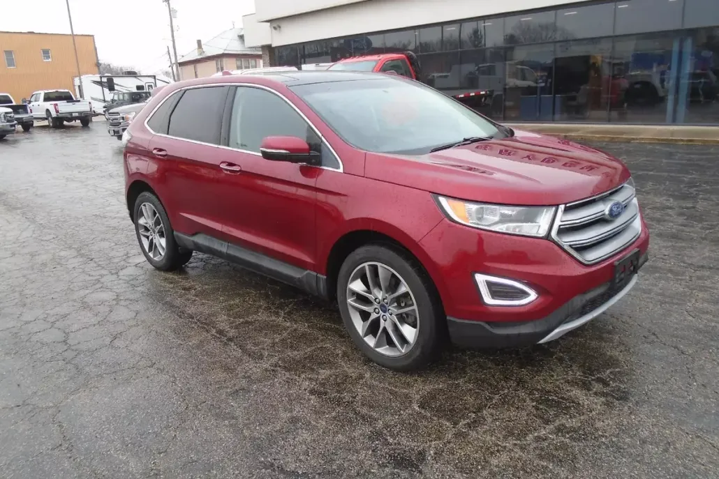 2016 Ford Edge Titanium photo 1