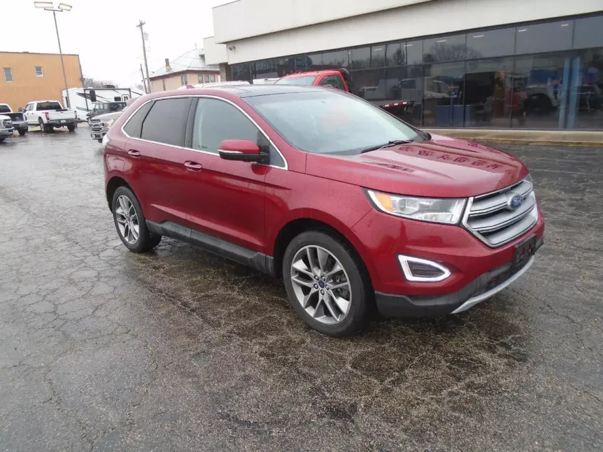 2016 Ford Edge Titanium photo 1