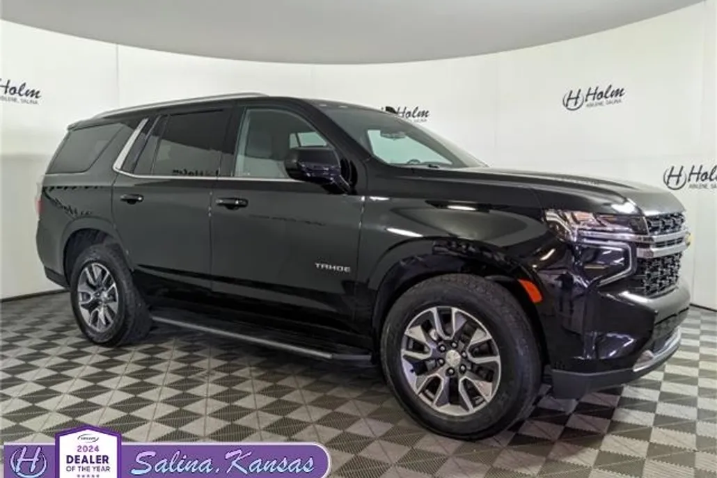 2023 Chevrolet Tahoe LS photo 1