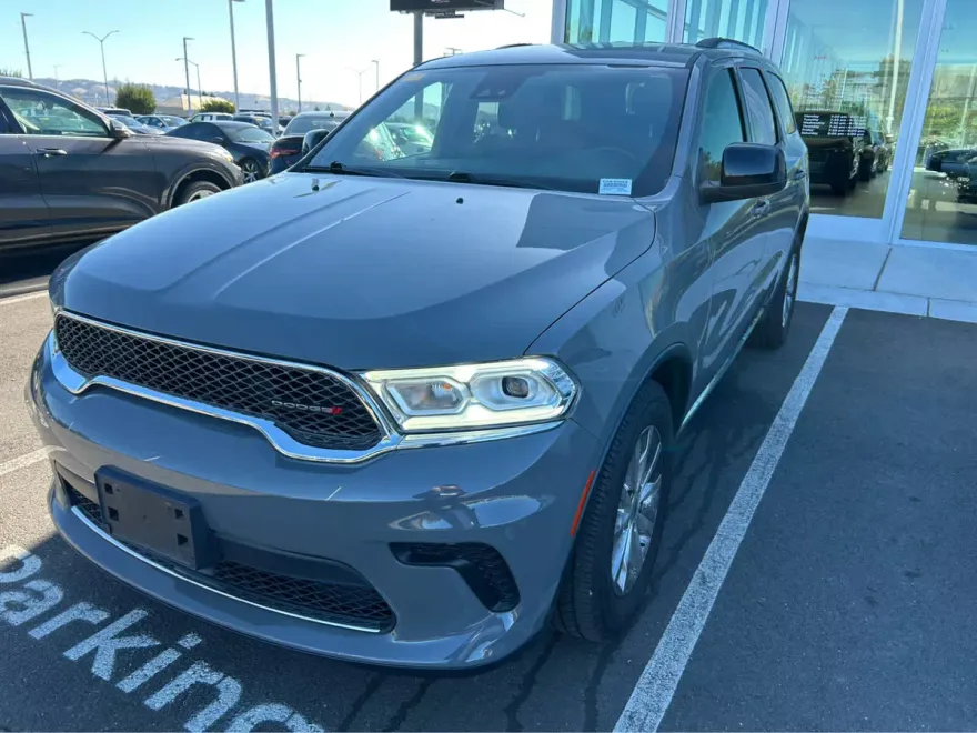 2023 Dodge Durango SXT photo 1