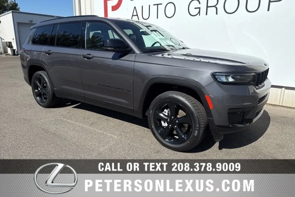 2023 Jeep Grand Cherokee Altitude photo 1