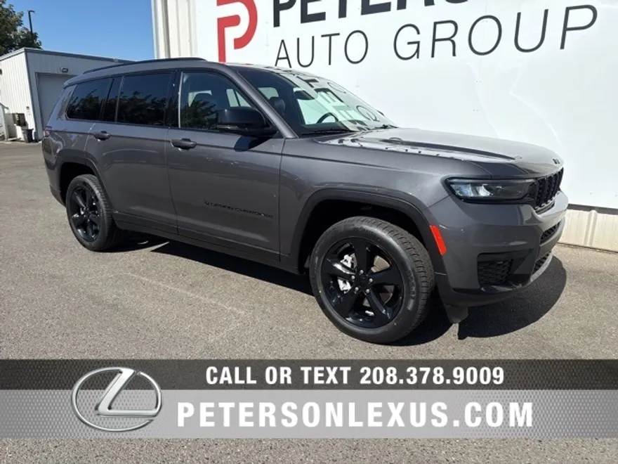 2023 Jeep Grand Cherokee Altitude photo 1