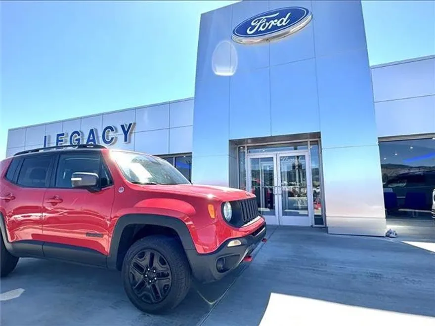 2018 Jeep Renegade Trailhawk photo 1