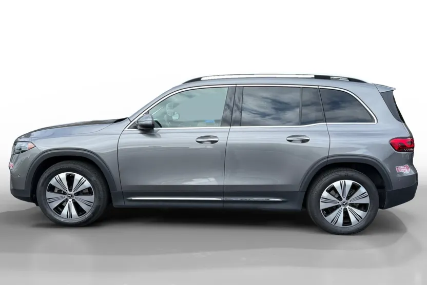 2023 Mercedes Benz EQB 250+ photo 1