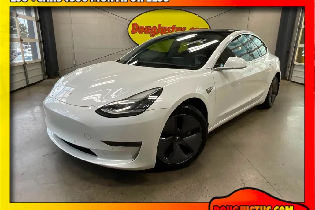 2019 Tesla Model 3 Long Range photo 1