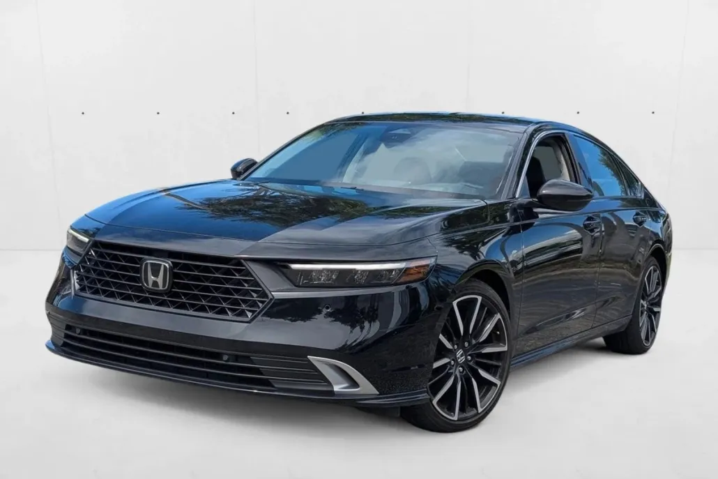 2024 Honda Accord Hybrid Touring photo 1