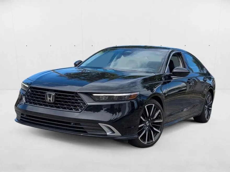 2024 Honda Accord Hybrid Touring photo 1