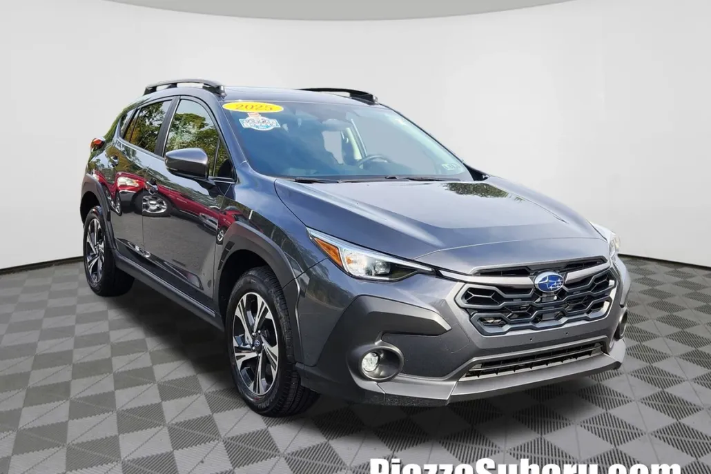 2025 Subaru Crosstrek Premium photo 1