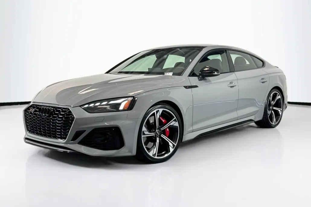 2023 Audi RS 5 photo 1
