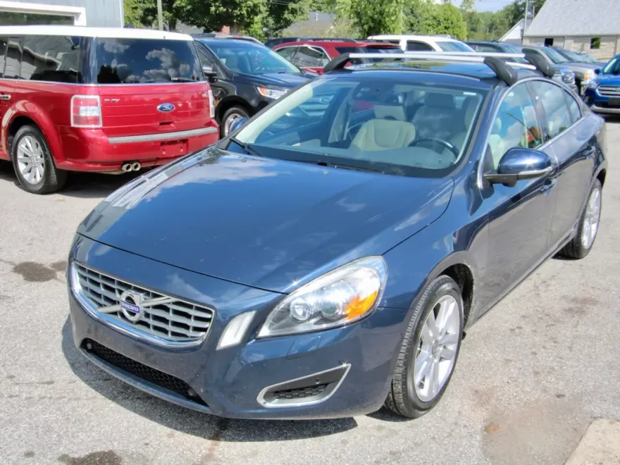 2013 Volvo S60 T5 photo 1