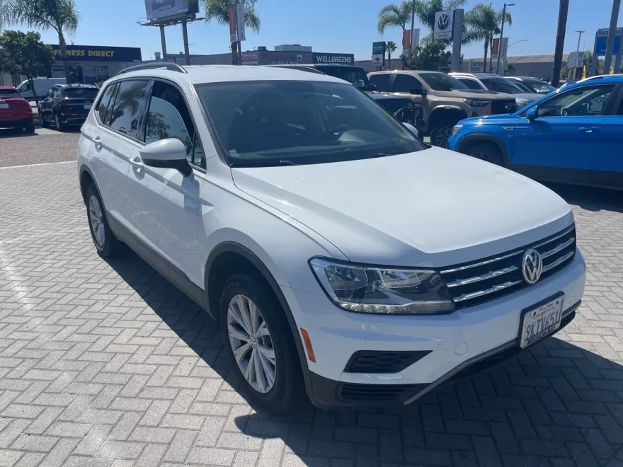 2020 Volkswagen Tiguan S photo 1