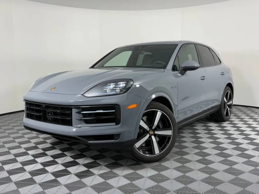 2026 Porsche Cayenne E-Hybrid photo 1