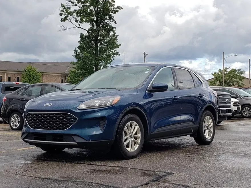 2020 Ford Escape SE photo 1