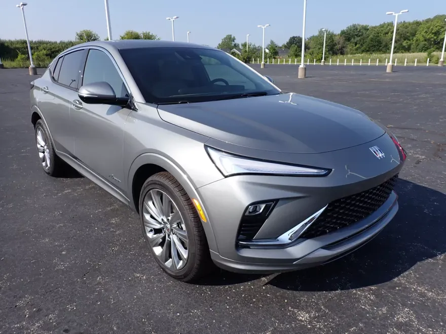 2025 Buick Envista Avenir photo 1