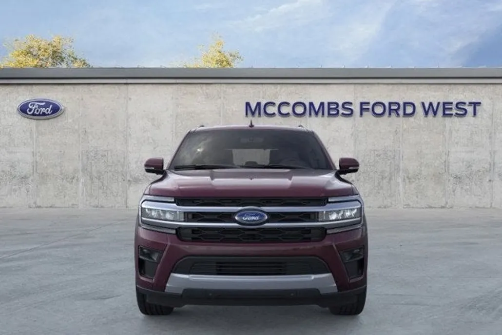 2024 Ford Expedition XLT photo 1