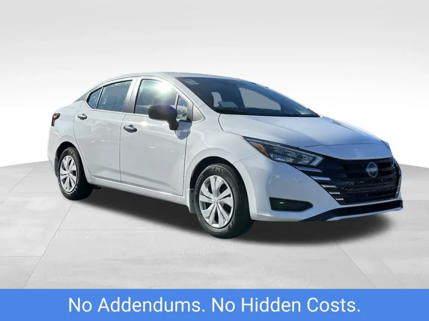 2025 Nissan Versa 1.6 S photo 1
