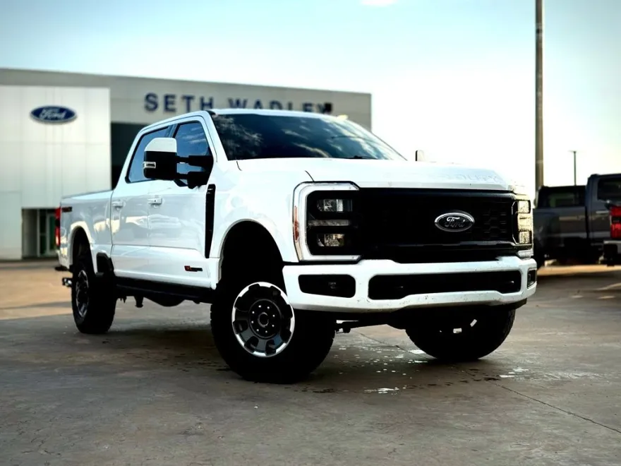 2023 Ford F-250 photo 1