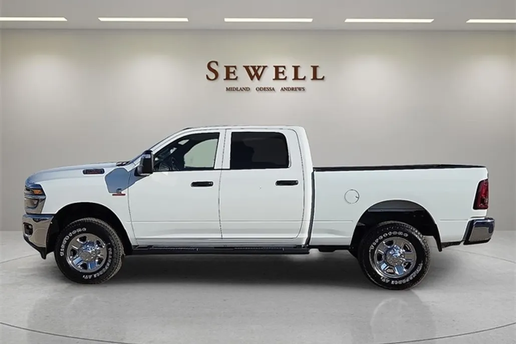 2025 Ram 2500 Tradesman photo 1
