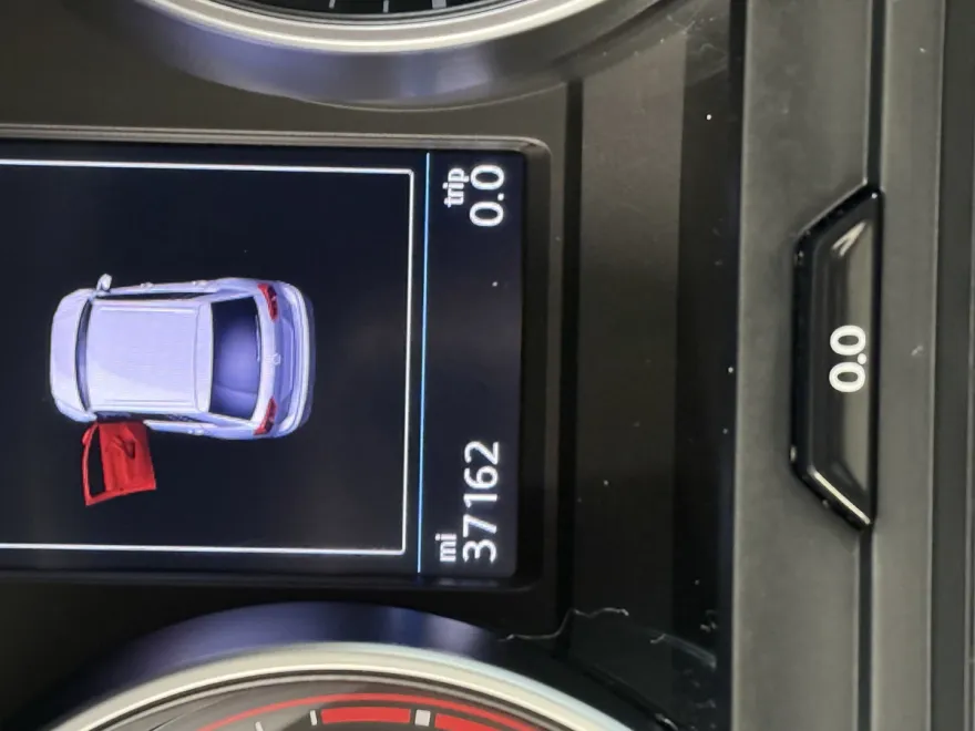 2021 Volkswagen Tiguan S photo 1
