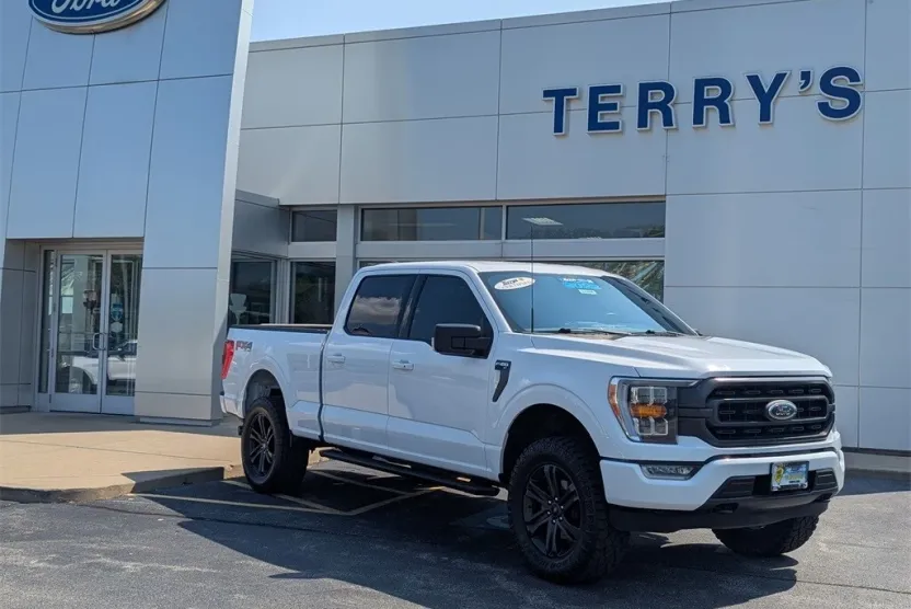 2022 Ford F-150 XLT photo 1