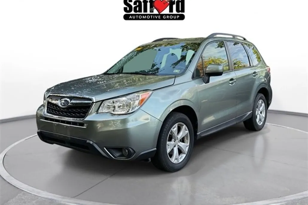 2016 Subaru Forester 2.5i Premium photo 1