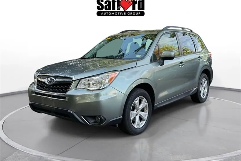 2016 Subaru Forester 2.5i Premium photo 1
