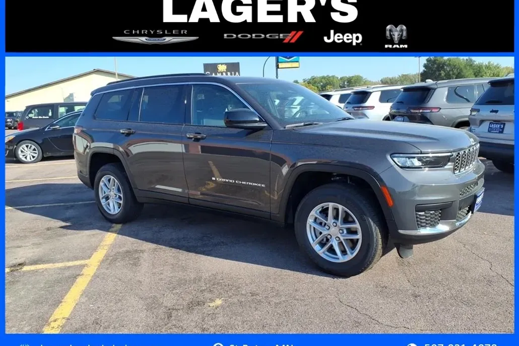 2025 Jeep Grand Cherokee Laredo photo 1
