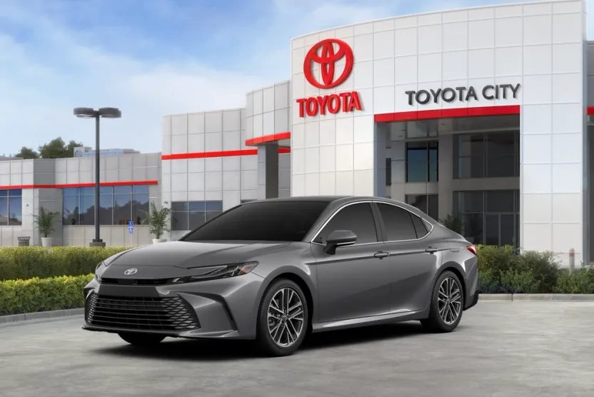 2026 Toyota Camry XLE photo 1