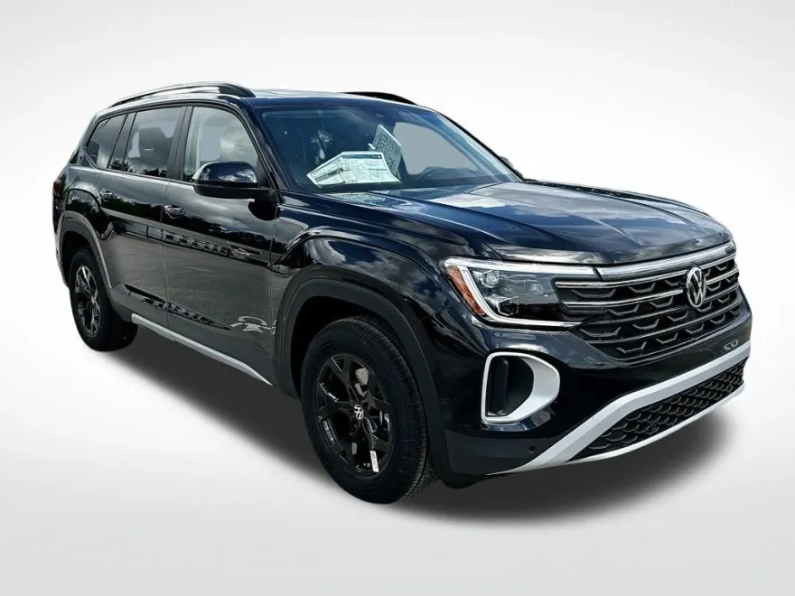 2026 Volkswagen Atlas Peak Edition SE photo 1