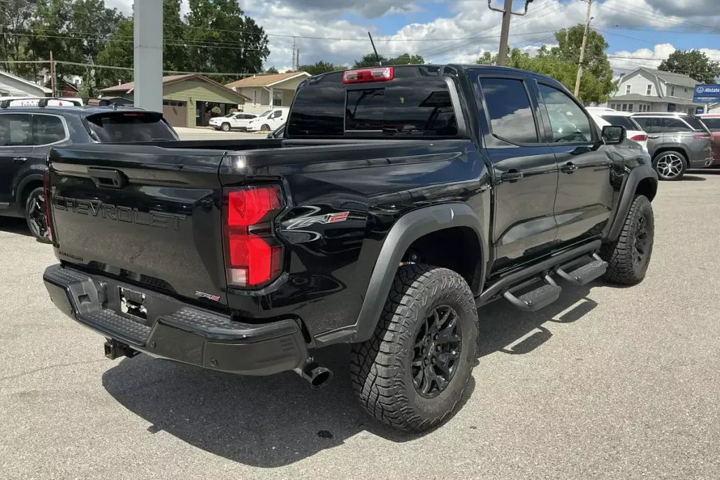 2025 Chevrolet Colorado ZR2 photo 1