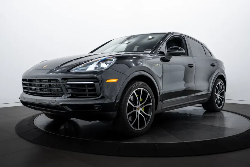 2022 Porsche Cayenne E-Hybrid Coupe photo 1