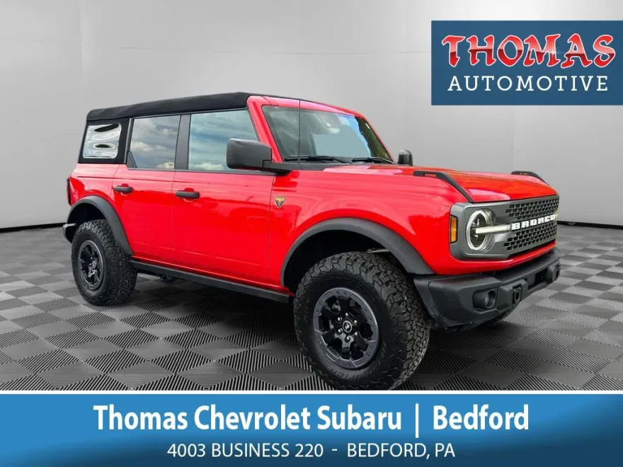 2023 Ford Bronco Badlands photo 1