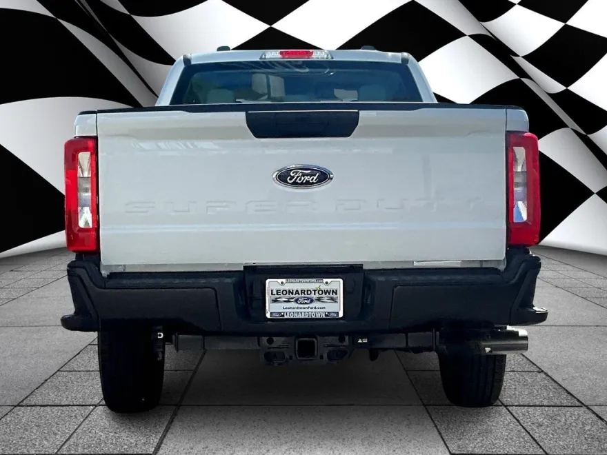 2026 Ford F-350 XL photo 1