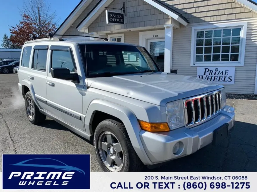 2007 Jeep Commander Sport photo 1