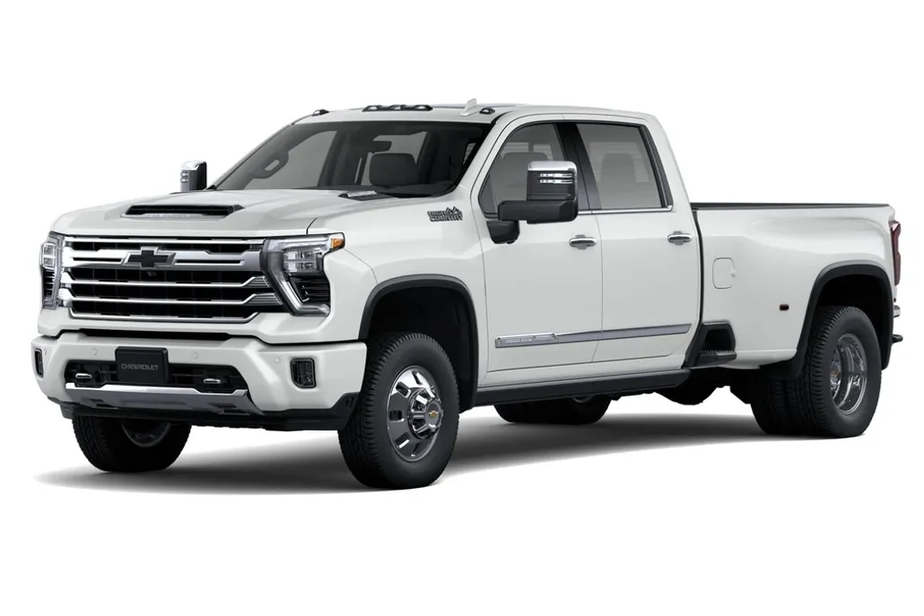 2026 Chevrolet Silverado 3500HD High Country photo 1