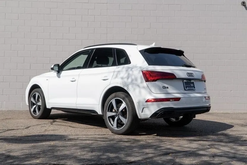 2023 Audi Q5 45 S line Prestige Premium photo 1