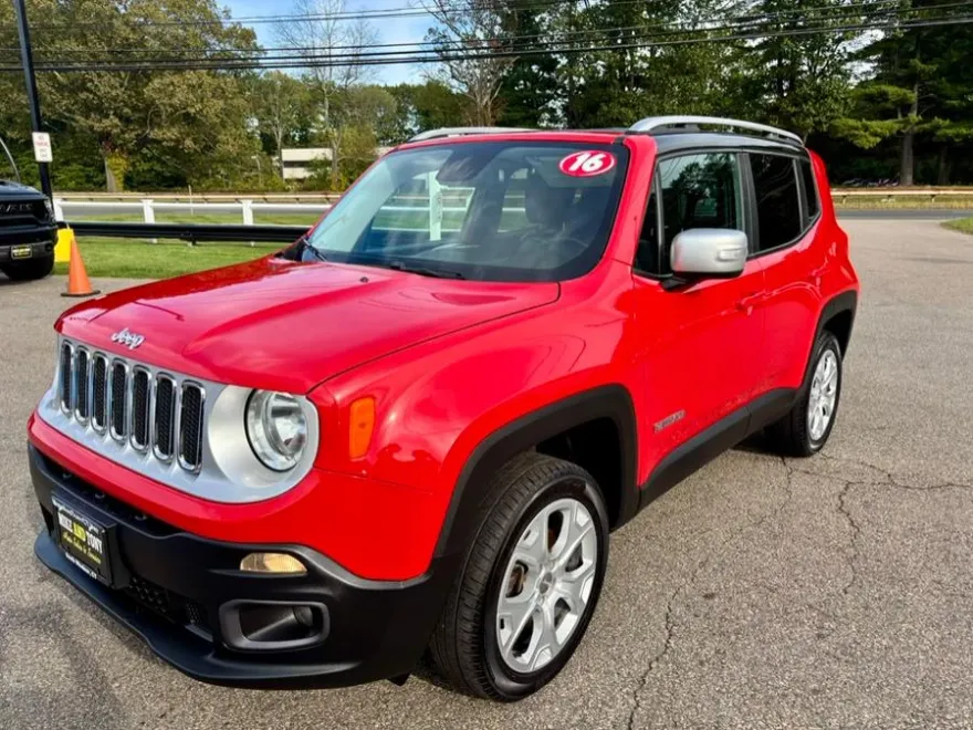 2016 Jeep Renegade Limited photo 1