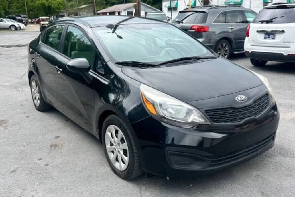 2015 Kia Rio LX photo 1