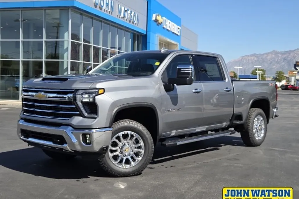 2025 Chevrolet Silverado 3500HD LTZ photo 1