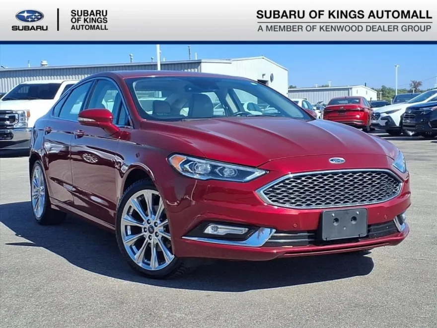 2017 Ford Fusion Platinum photo 1